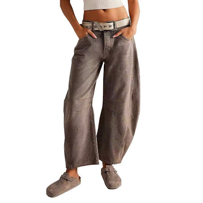 Jeans barrel "silhouette a botte".                                SCOPRI LO SCONTO AL CHECK OUT